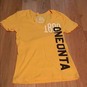women’s oneonta T-shirt size medium